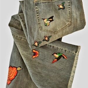 Who What Wear Gray Jeans with Embroidered Hummingbirds and Flowers